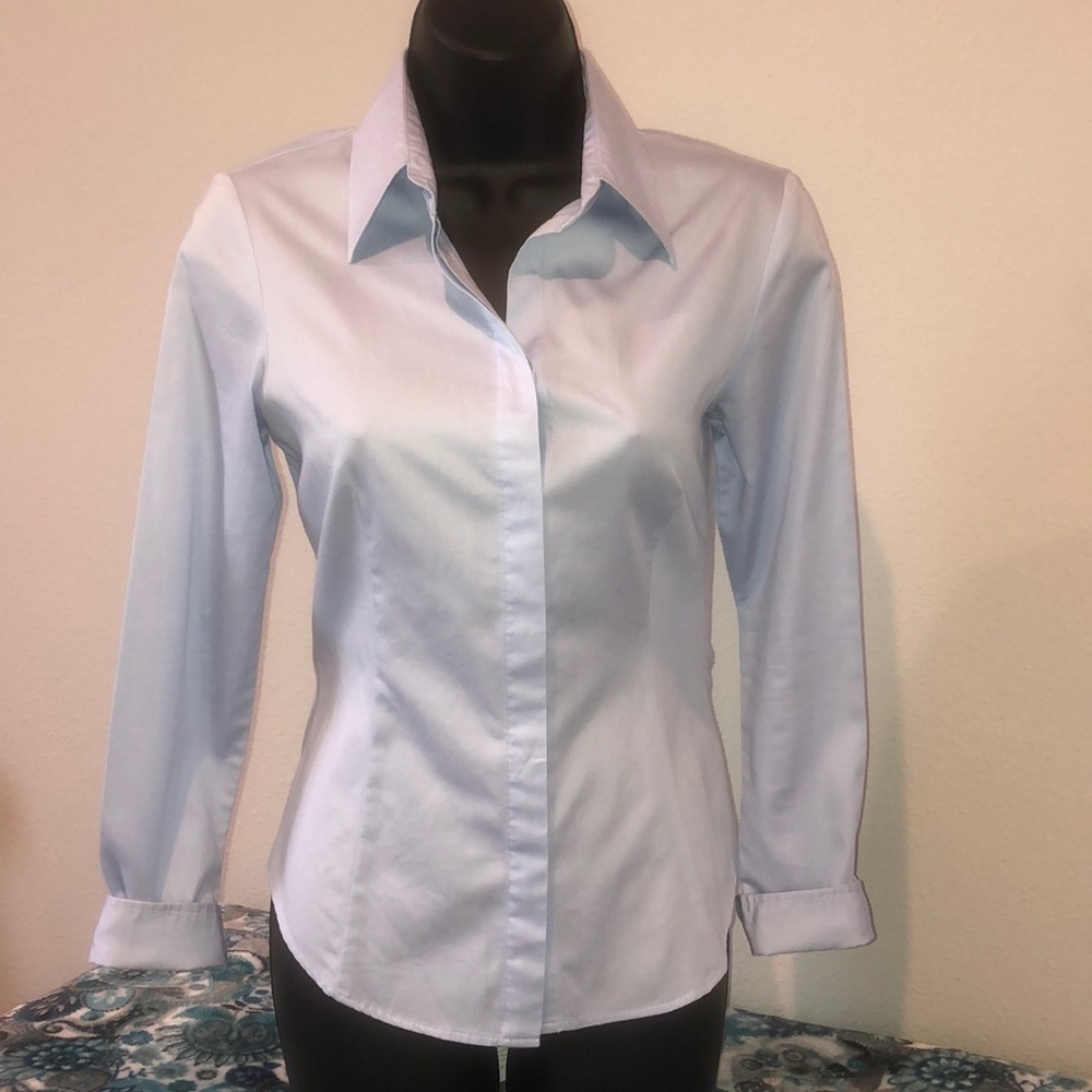 Light blue button down blouse - Picture 2 of 8